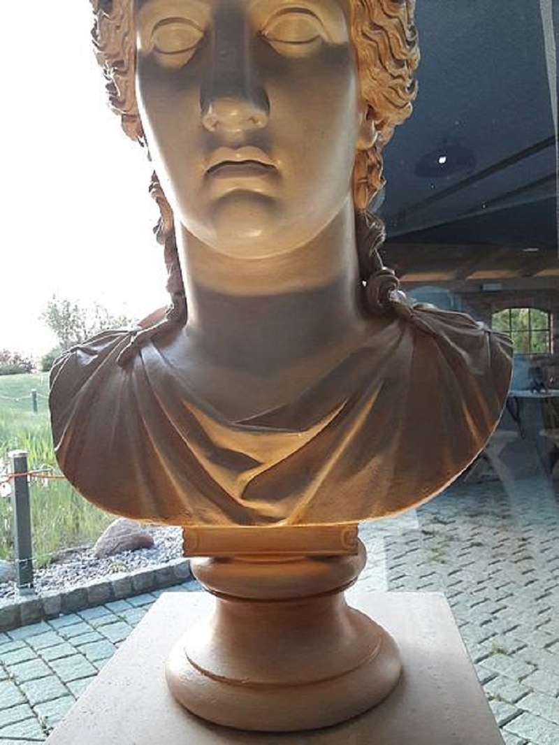 Bust, goddess of Hera Juno, by the brothers Michel