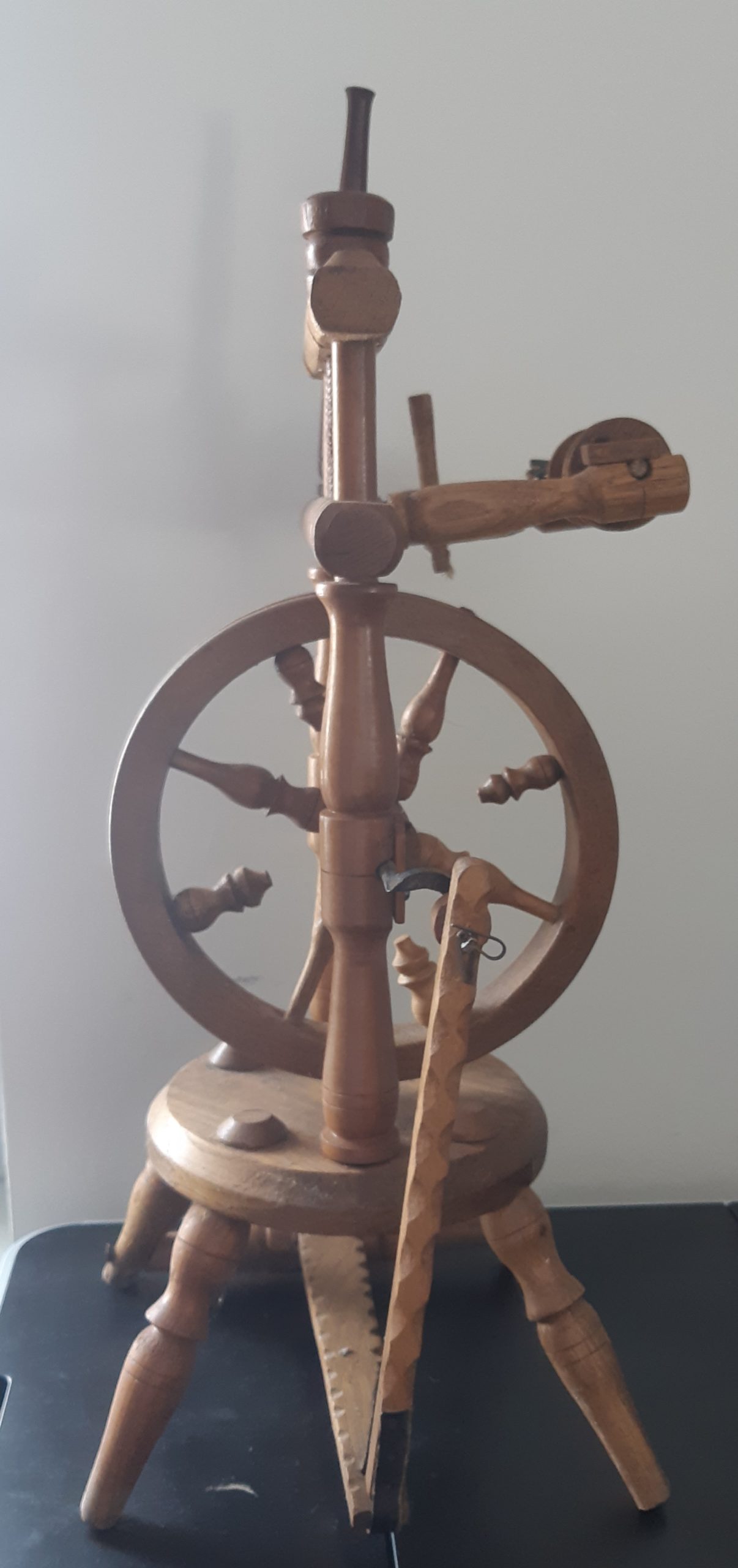 spinning wheel – tiny
