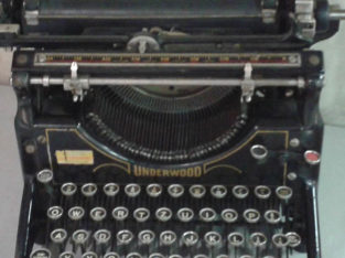 Typewriter Underwood
