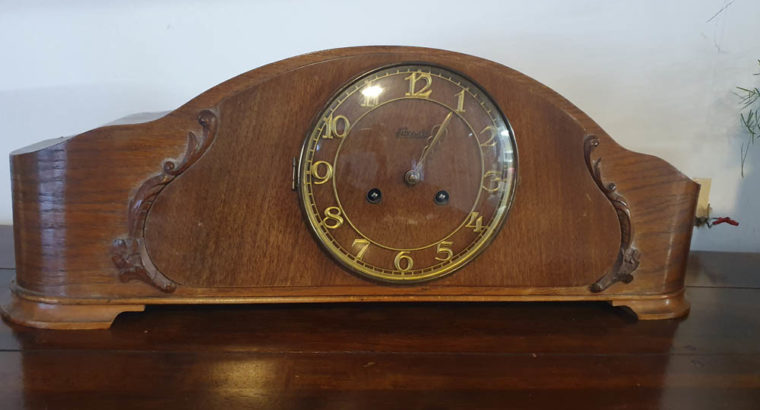 Antique Hermle mantel clock Antike Hermle Kaminuhr