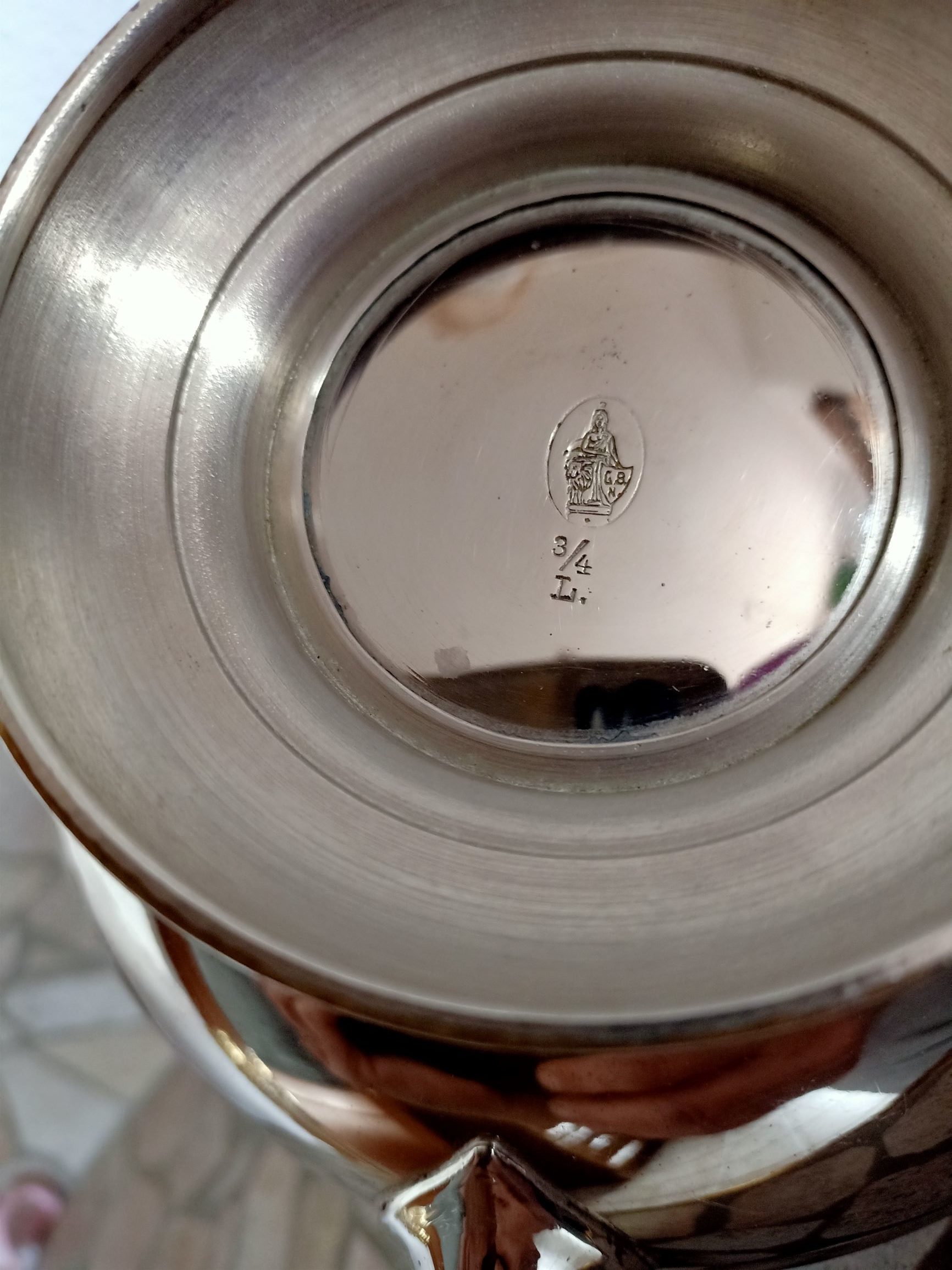 Metal jug silver-colored – Metallkanne silberfarben