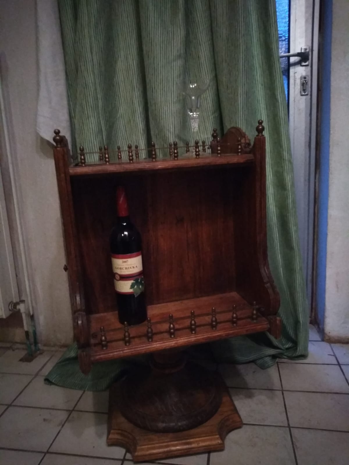 Barschrank antik – Antique bar cabinet