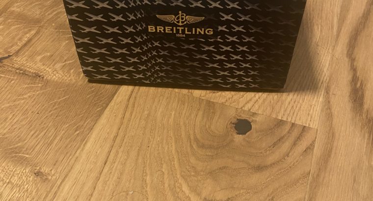 Breitling Navitimer