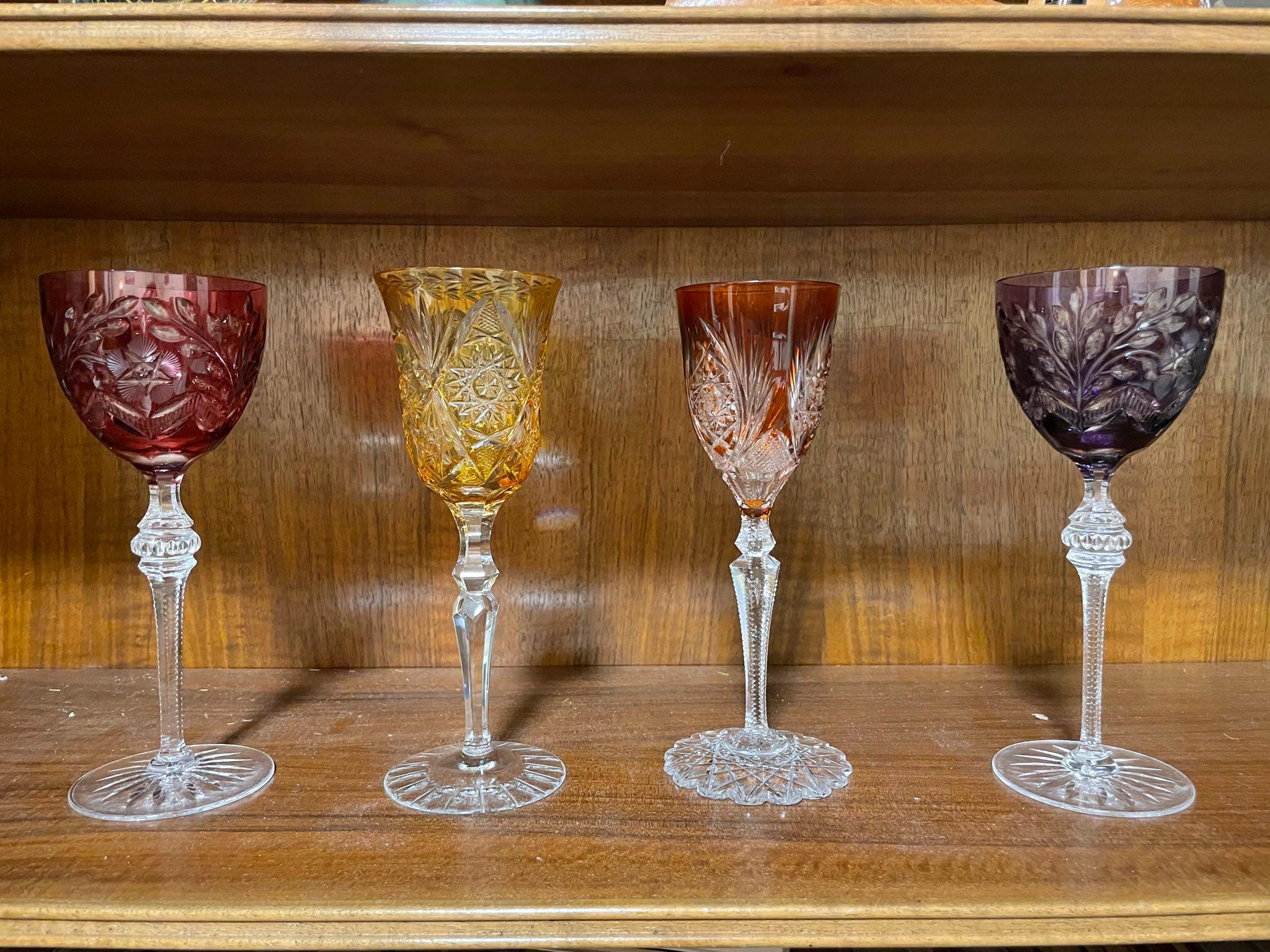 4 Kelche Kristall farbig – 4 colored crystal goblets